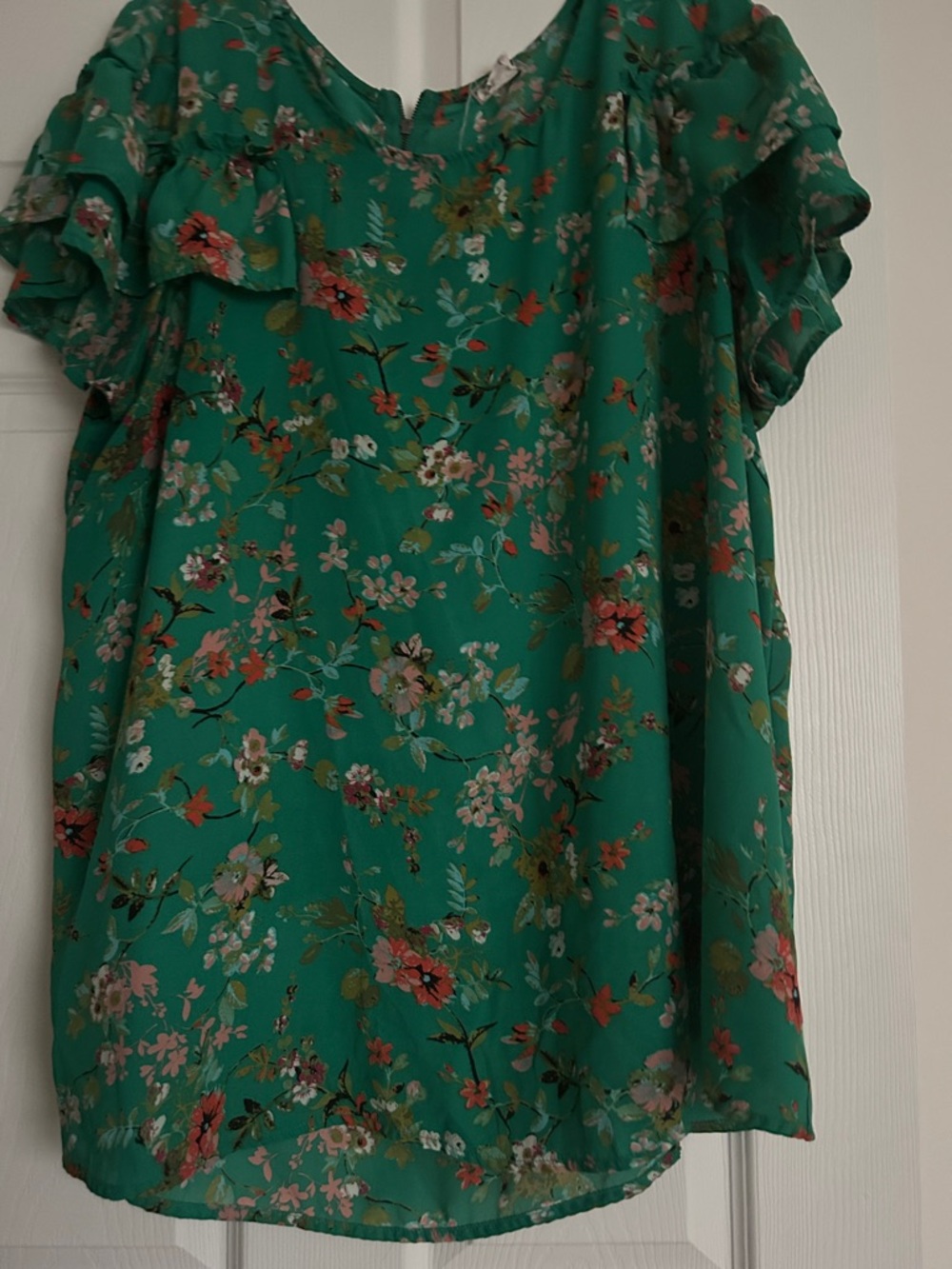 Eyeshadow Green Floral Ruffle Sleeve Blouse